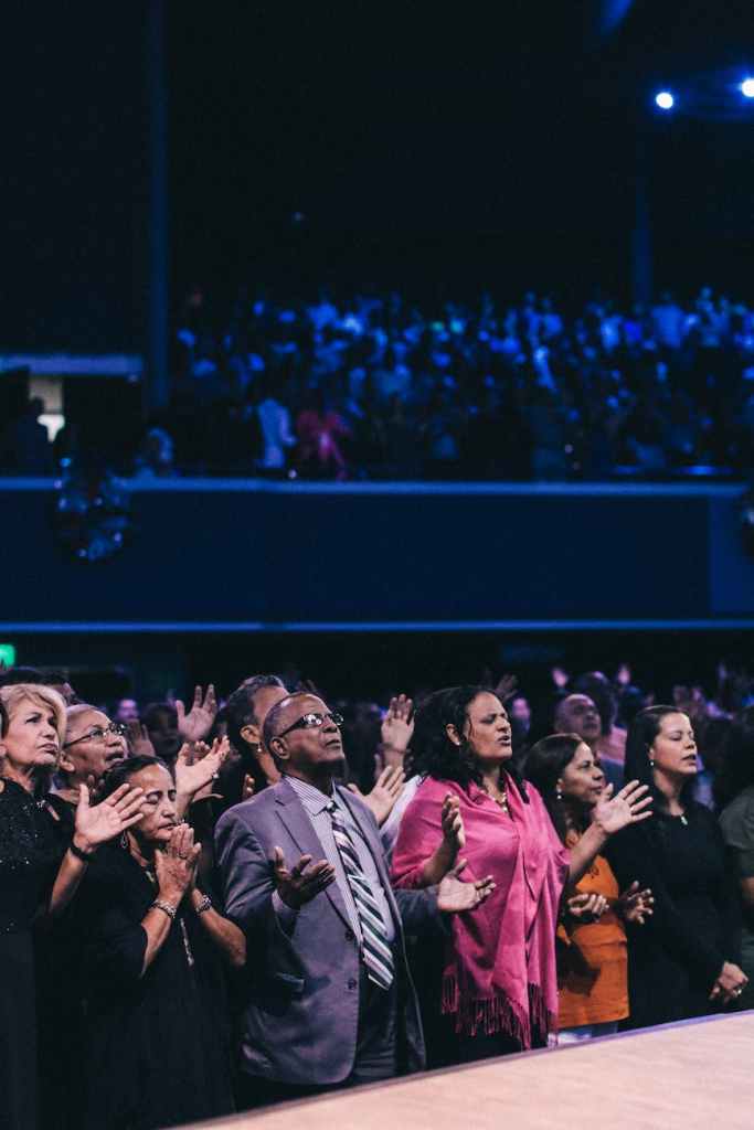 THE BENEFITS OF PRAISING GOD ALWAYS